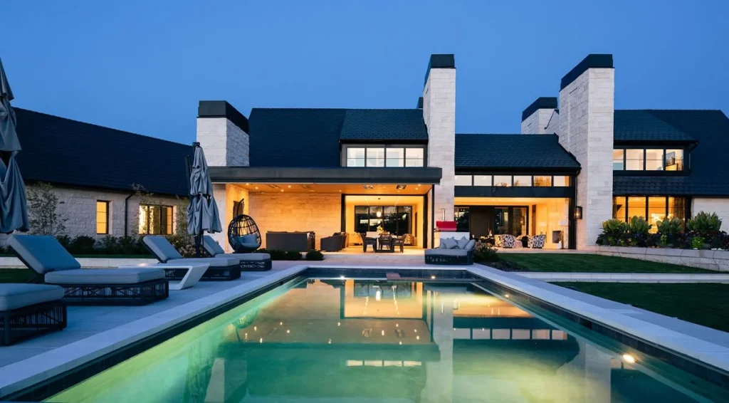Custom Homes vs Luxury Homes